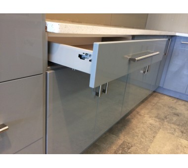 Z-Series Silver Gray Glossy